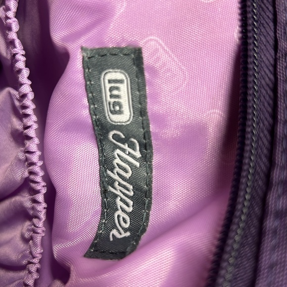 Travel bag . Used once . 3 zipper pocket’s. 2 magnetic closures . Crossbody . - Picture 3 of 8